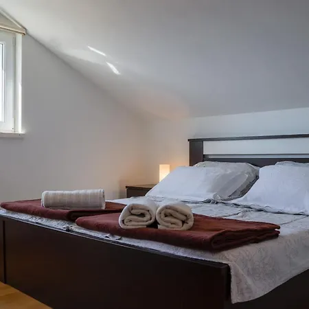 House Fidulic - Penthouse The View * Lumbarda