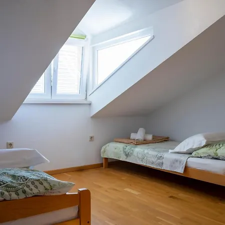 Apartman House Fidulic - Penthouse The View